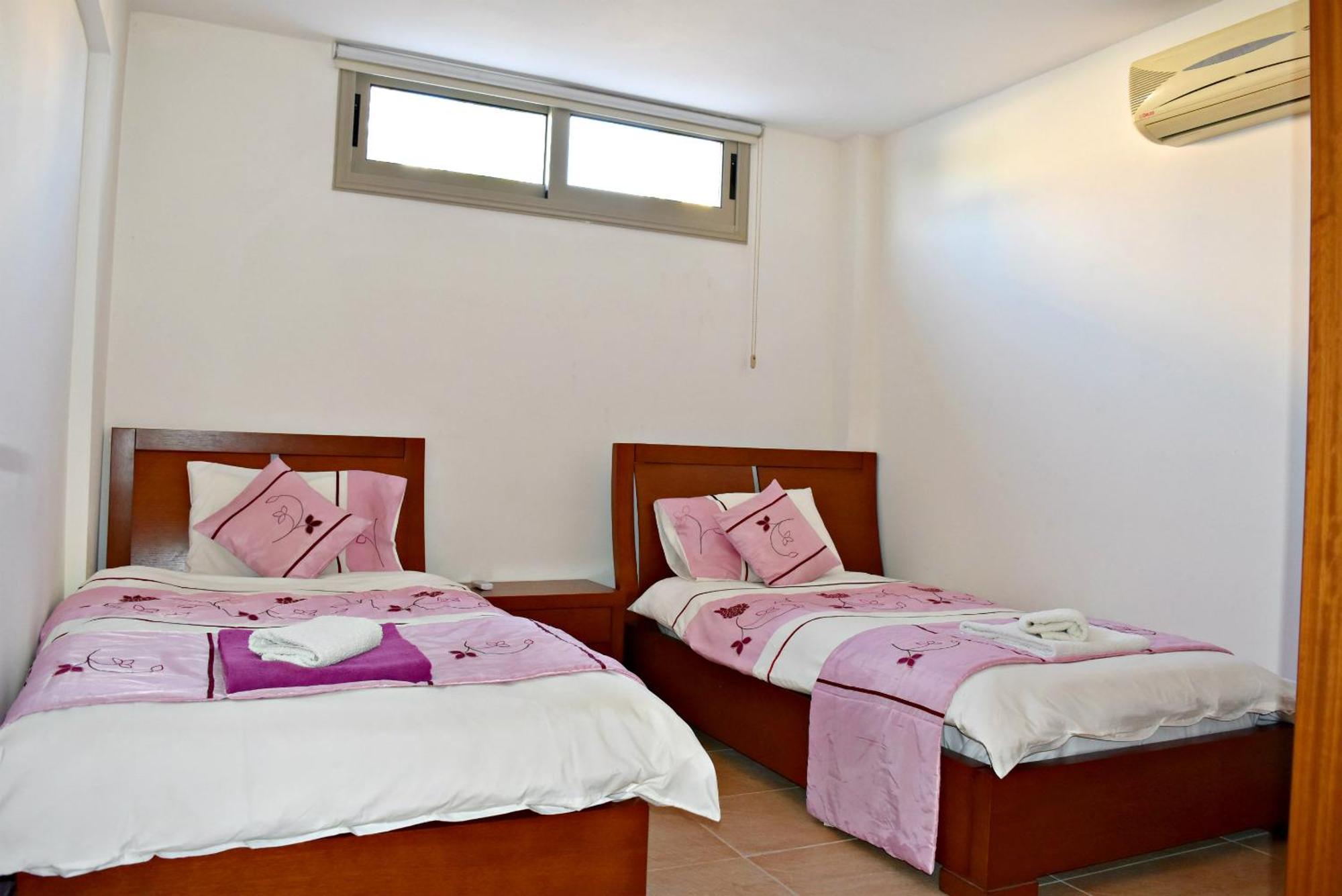 Polis Villa Saraliana Sandy Beach Villas - Heated Pool - Jacuzzi - Private Beach Area מראה חיצוני תמונה